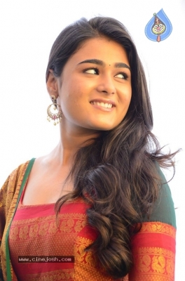 Shalini Pandey Images - 7 of 13