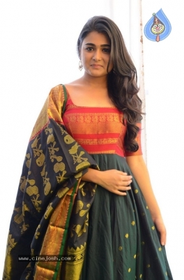 Shalini Pandey Images - 8 of 13