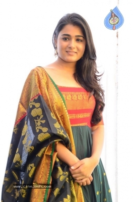 Shalini Pandey Images - 10 of 13
