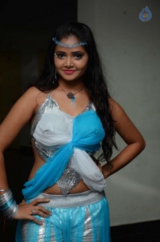 Shreya Vyas Photos - 4 of 19