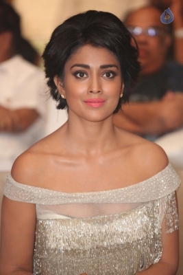 Shriya Saran Latest Images - 7 of 21