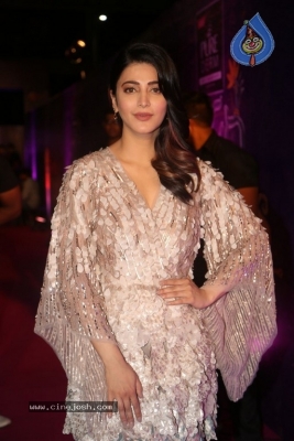 Shruti Haasan at Zee Apsara Awards - 38 of 42