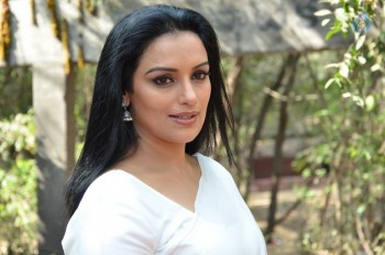 Shweta Menon New photos - 24 of 29