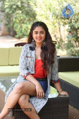 Siddhi Idnani Interview Photos - 9 of 21