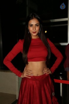 Sonal Chauhan at Size Zero Show - 23 of 40