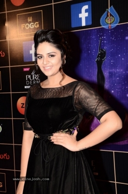 Sreemukhi At Zee Apsara Awards - 15 of 21