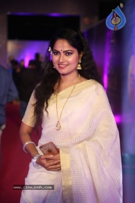 Suhasini At Zee Apsara Awards - 20 of 33