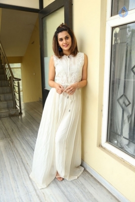 Taapsee Anando Brahma Interview Photos - 9 of 31