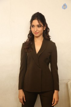 Tamanna at Oopiri Press Meet - 28 of 38