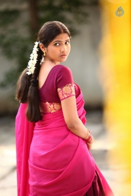 Tamil Actress Venba Photos - 1 of 8