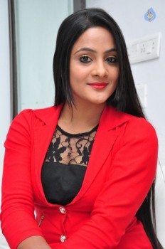 yelli-latest-photos