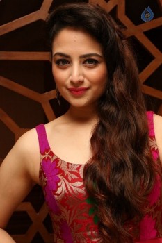 Zoya Afroz Photos - 5 of 32