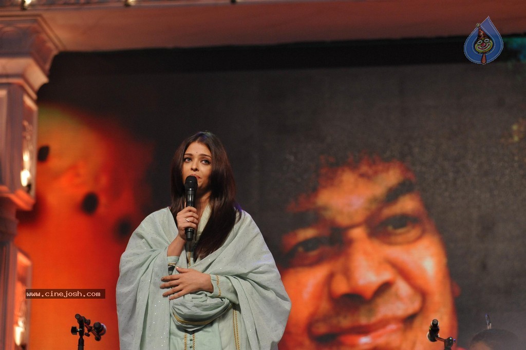Aish at Sri Sathya Sai Baba 3rd Anniversary Event - 2 / 103 photos