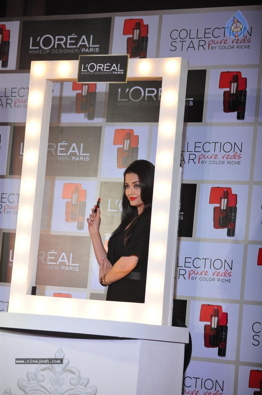 Aishwarya Rai Launches Loreal Moist Matte Lipstick - 21 / 60 photos