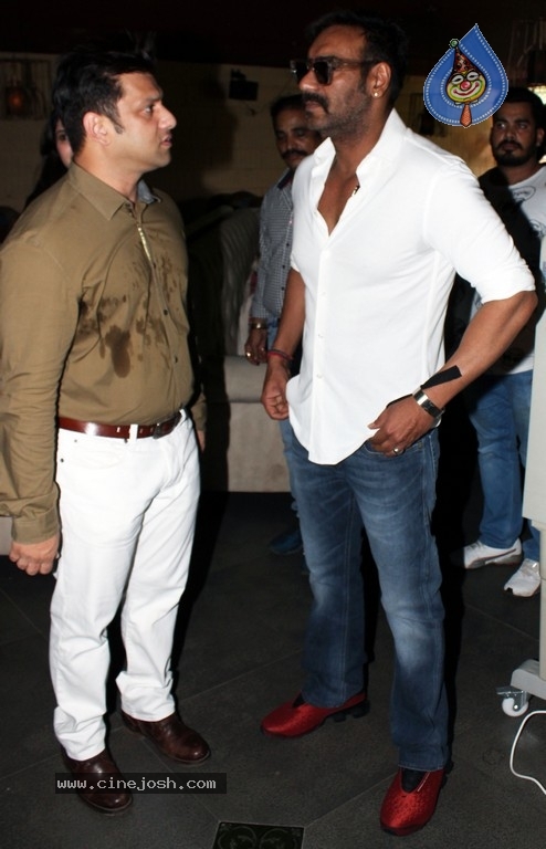 Ajay Devgn At The Launch Of Open China And Sheesha Sky Lounge - 18 / 21 photos