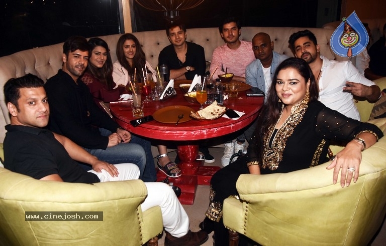 Ajay Devgn At The Launch Of Open China And Sheesha Sky Lounge - 19 / 21 photos