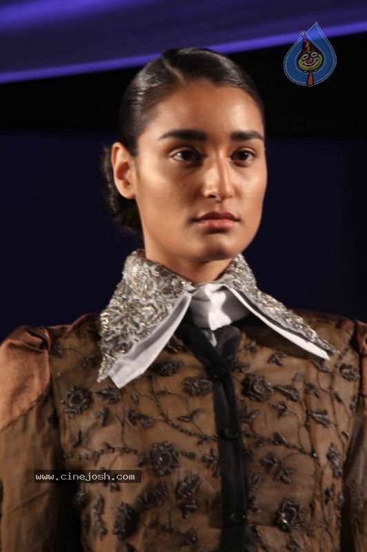 Anamika Khanna