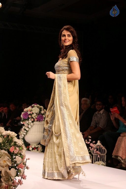 Beti Show by Gitanjali at IIJW 2015 - 14 / 96 photos