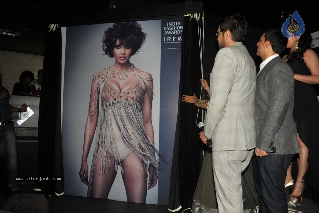 Bipasha at The India Fashion Award Announcement  - 3 / 52 photos
