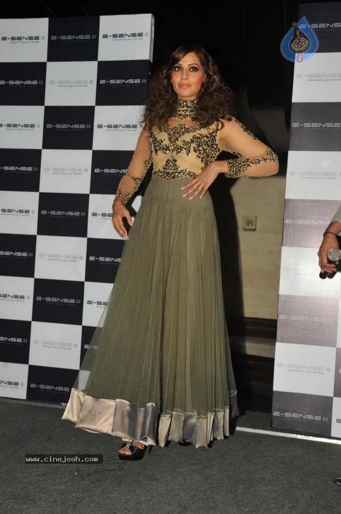 Bipasha at The India Fashion Award Announcement  - 37 / 52 photos