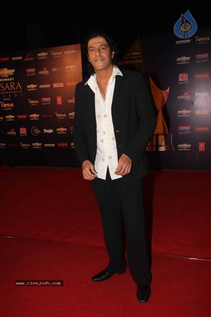 Bolly Celebs at Apsara Awards- 02 - 30 / 104 photos