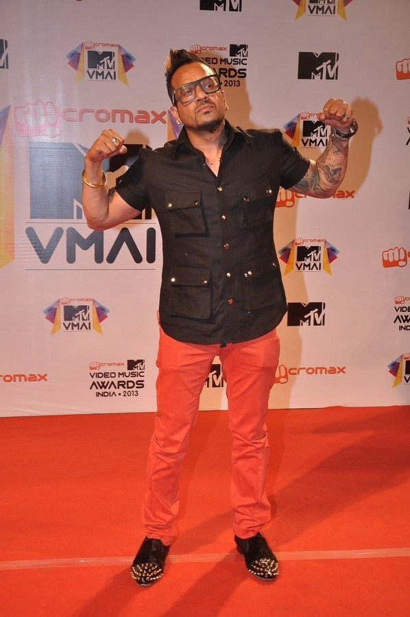 Bolly Celebs at MTV Video Music Awards  - 108 / 150 photos