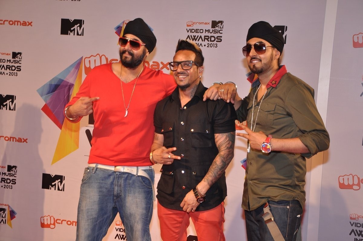 Bolly Celebs at MTV Video Music Awards  - 128 / 150 photos