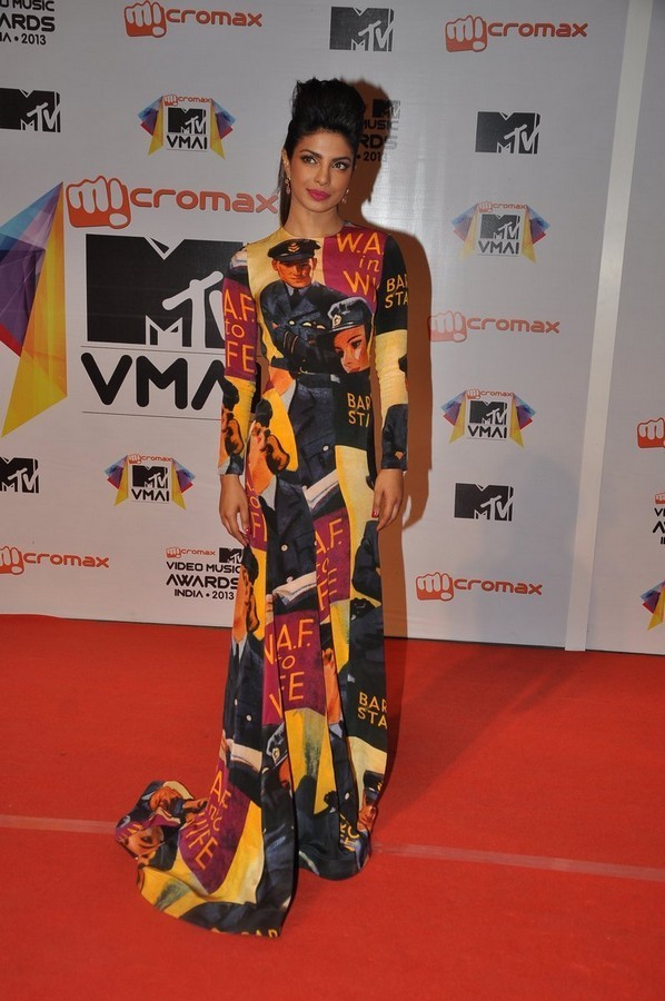 Bolly Celebs at MTV Video Music Awards  - 138 / 150 photos