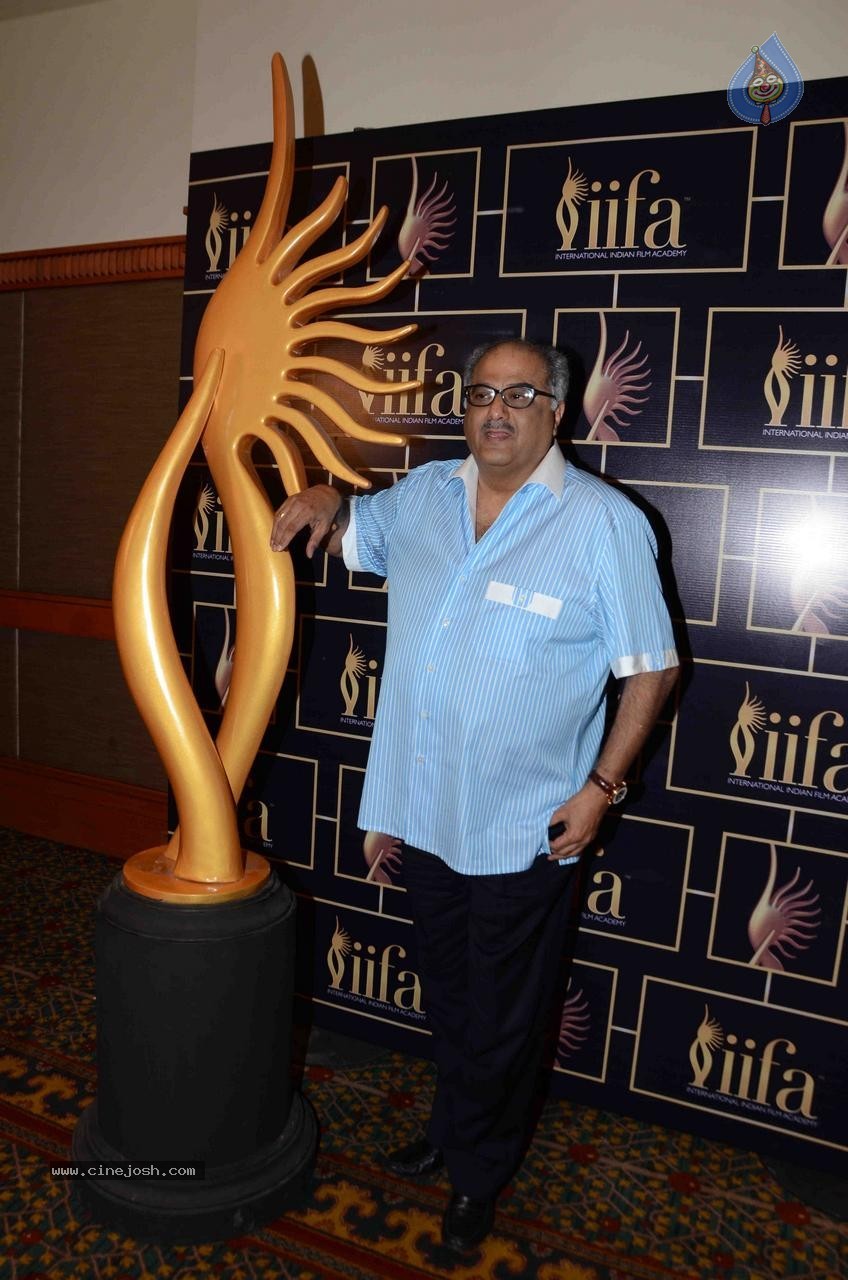Bolly Celebs at The 16th IIFA Voting Weekend - 47 / 86 photos