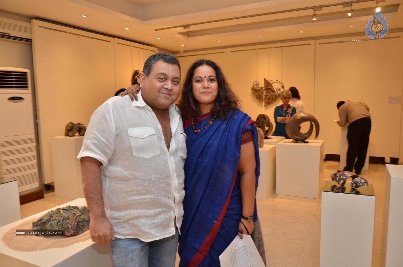 Bolly Celebs at Under Construction Show - 16 / 55 photos