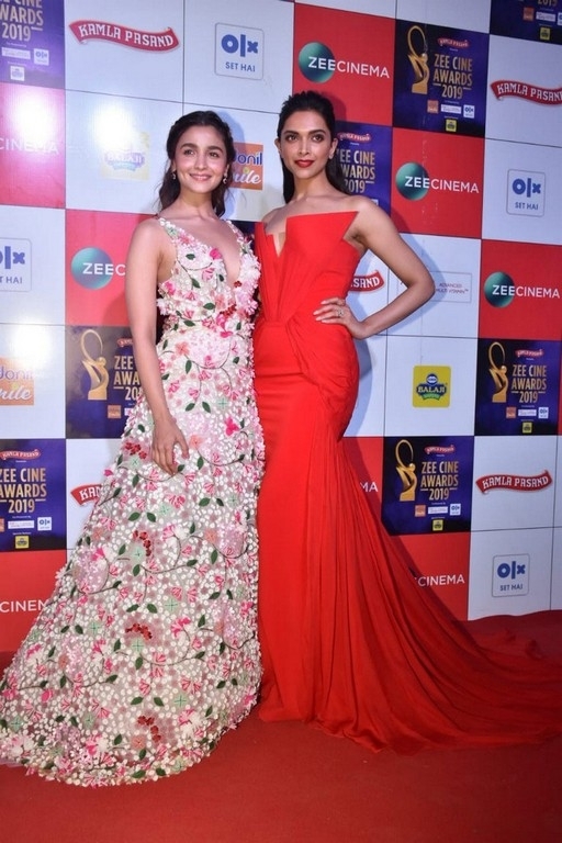 Bollywood Celebrities at Zee Cine Awards 2019 - 6 / 25 photos