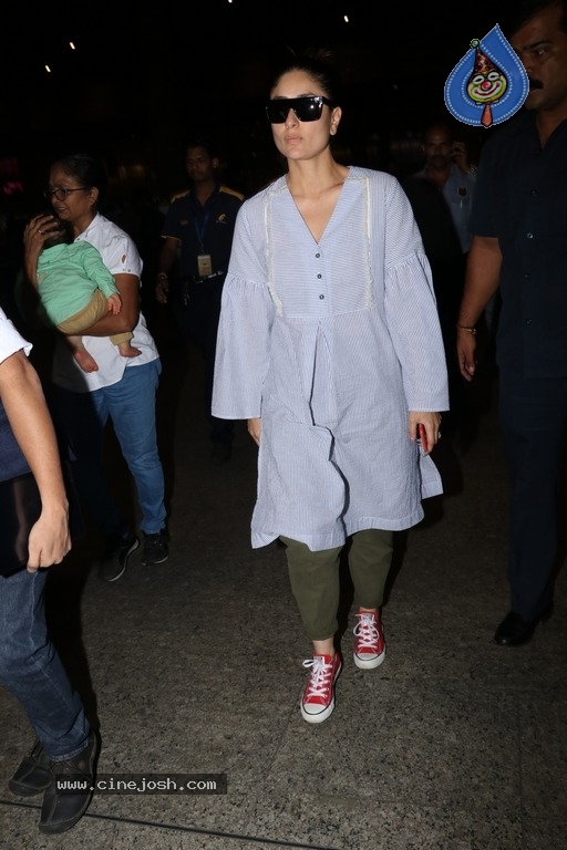 Bollywood Celebrities Spotted at Airport - 8 / 28 photos