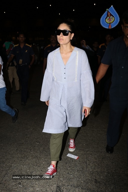 Bollywood Celebrities Spotted at Airport - 12 / 28 photos