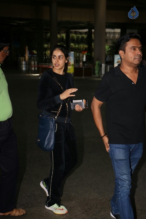 Bollywood Celebrities Spotted at Airport Images - 1 / 18 photos