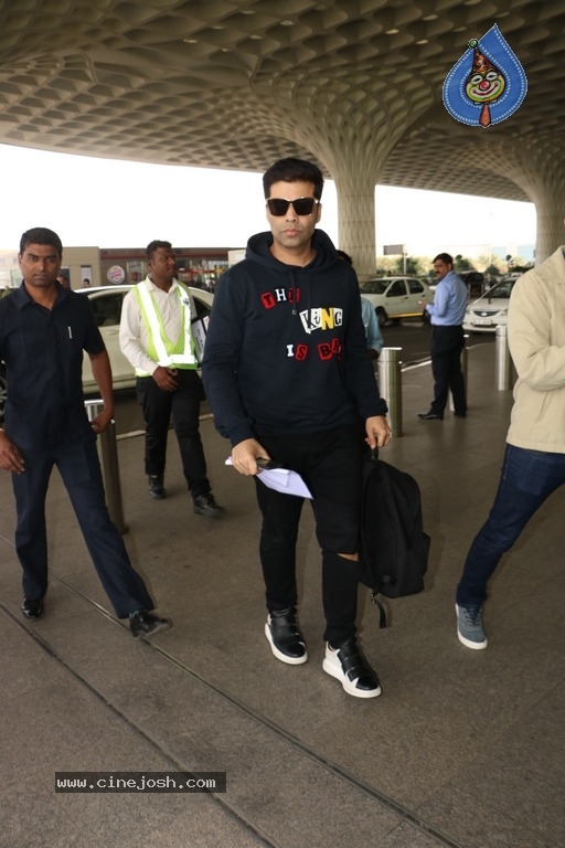 Bollywood Celebrities Spotted at Airport Photos - 4 / 15 photos
