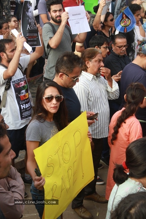 Bollywood Celebs Attend The Protest March - 18 / 21 photos