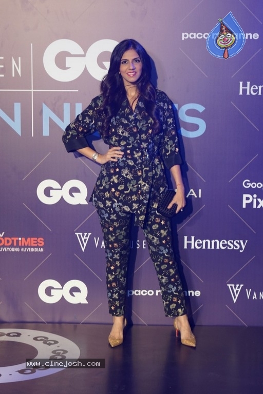 Bollywood Stars at GQ Fashion Nights 2017 - 5 / 21 photos