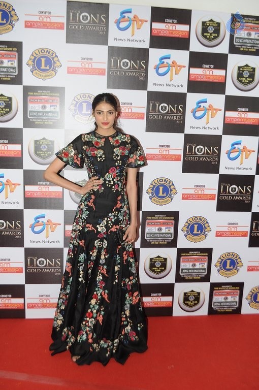 Celebrities at Lions Gold Awards 2016 - 14 / 42 photos