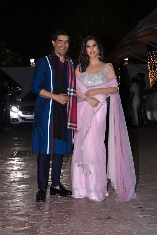 Celebrities at Shilpa Shetty Diwali Bash 2018 - 14 / 42 photos