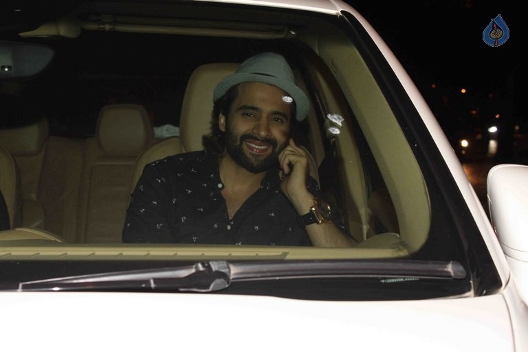 Celebrities at Varun Dhawan Birthday Party - 14 / 37 photos