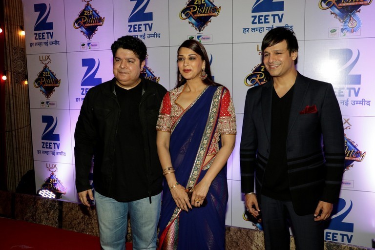 Celebrities at Zee Rishtey Awards 2015 - 8 / 93 photos