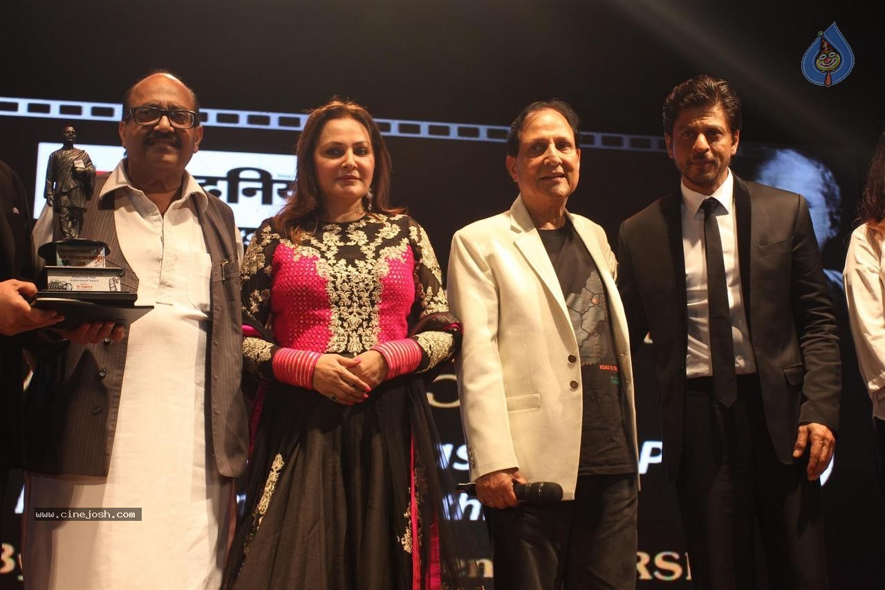 Celebs at Dadasaheb Phalke Film Foundation Awards 2015 - 5 / 113 photos