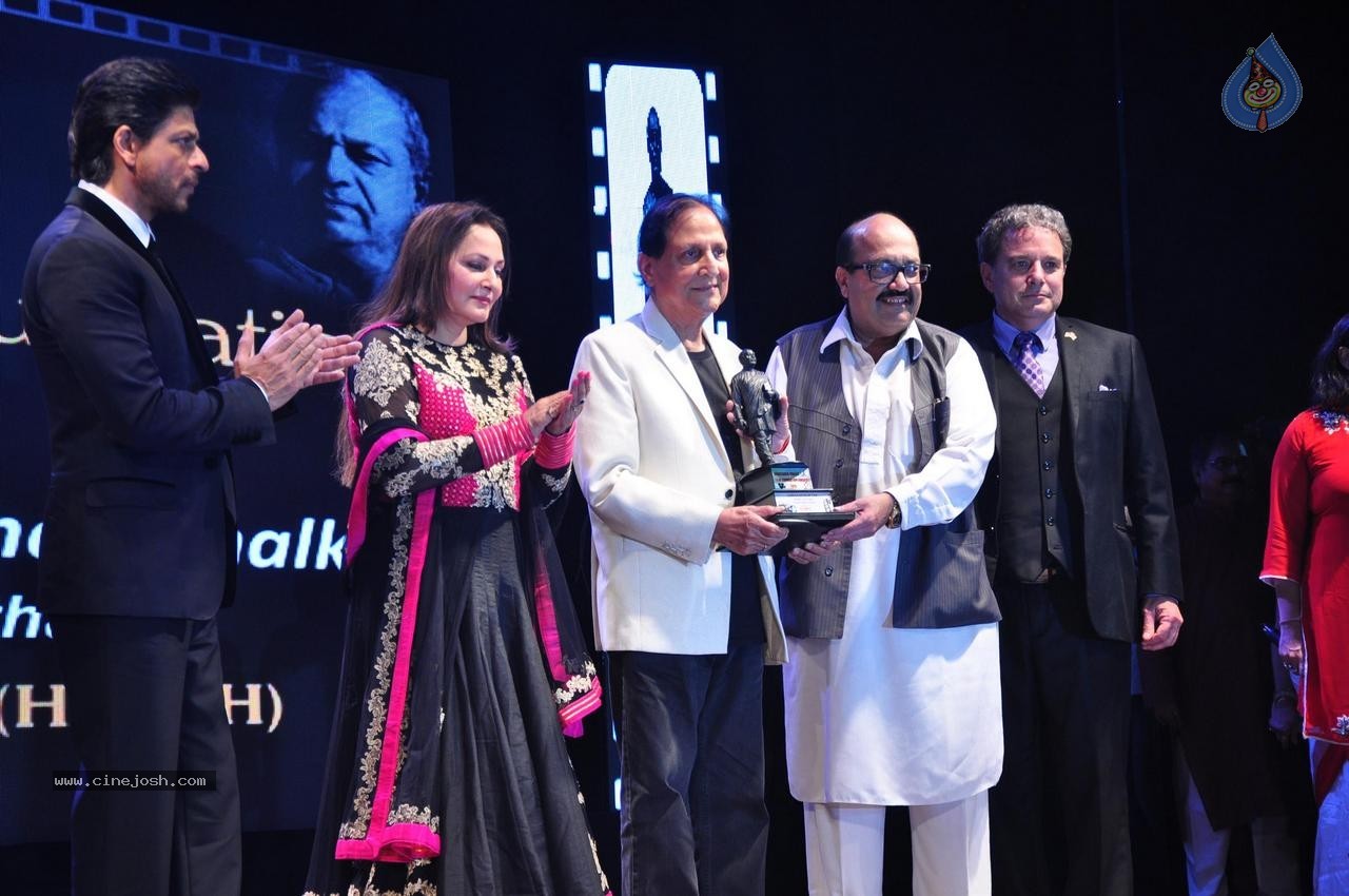 Celebs at Dadasaheb Phalke Film Foundation Awards 2015 - 111 / 113 photos