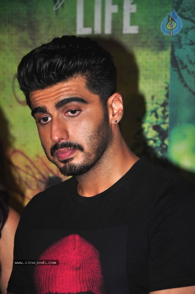 Celebs at Finding Fanny Special Show - 21 / 54 photos