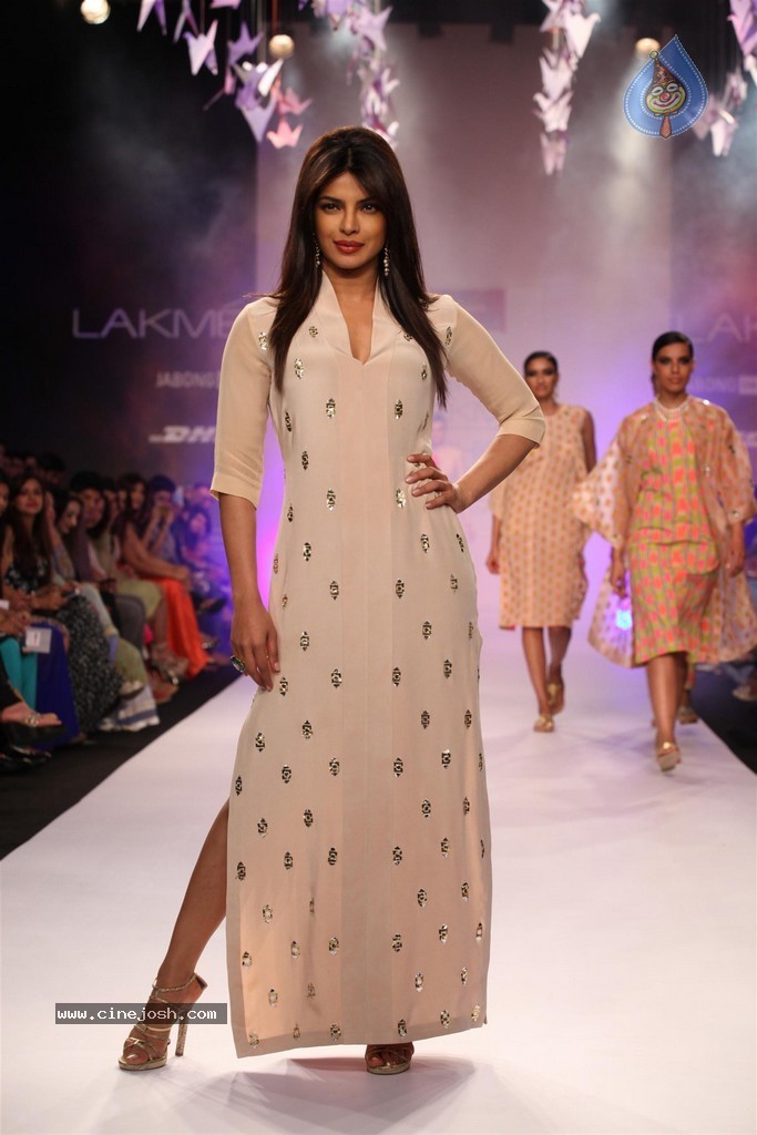 Celebs at LFW Summer Resort 2014 - 1 / 107 photos