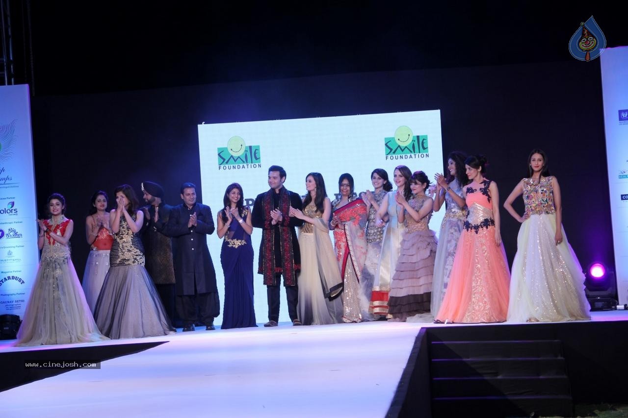 Celebs at Smile Foundation Ramp for Champs Show 01 - 11 / 98 photos