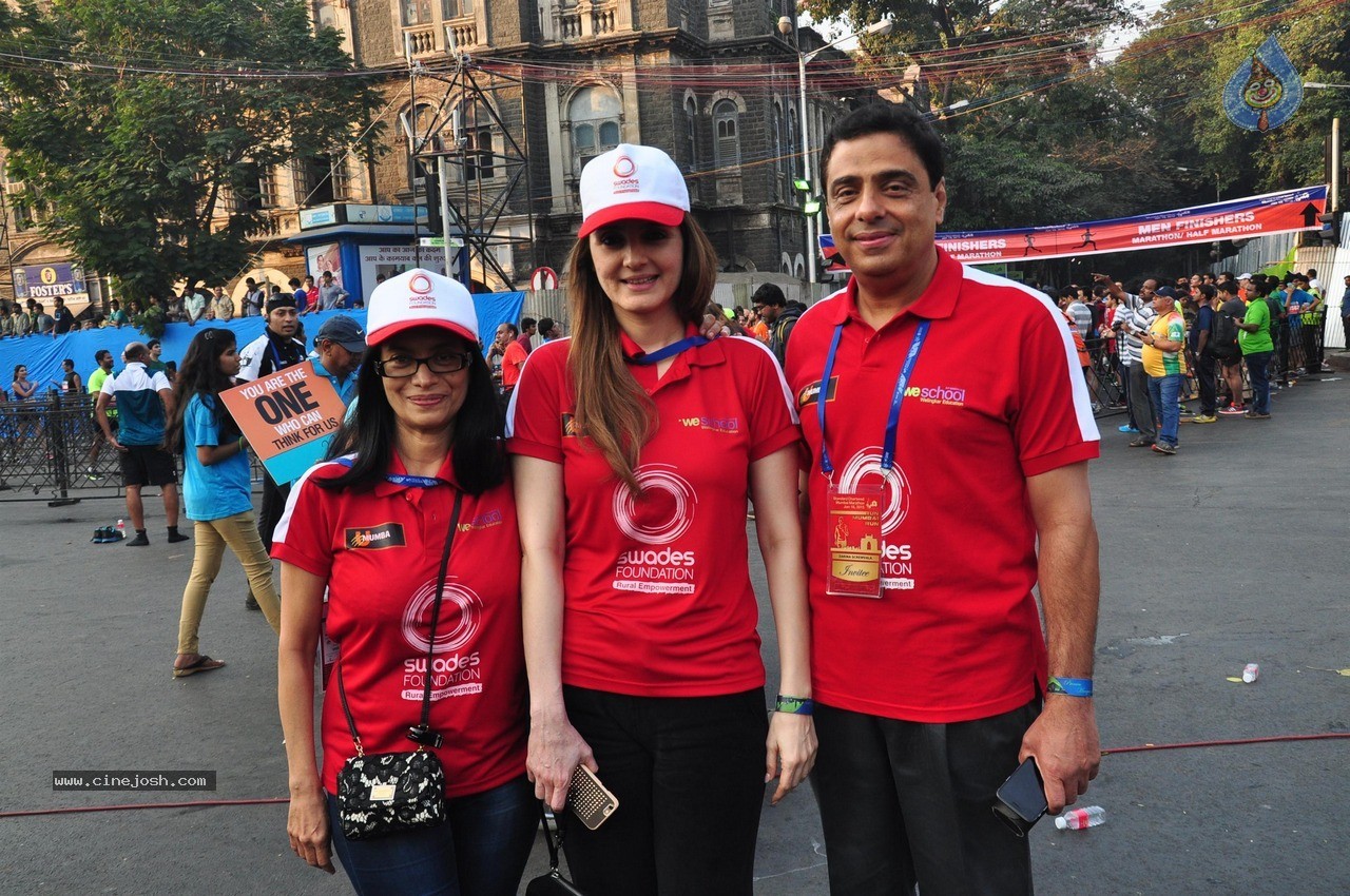 Celebs at Standard Chartered Mumbai Marathon 2015 - 59 / 60 photos