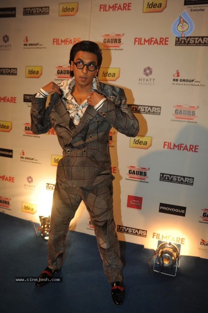 Celebs at The 59th Idea Filmfare Awards Nominations Party 01 - 16 / 59 photos
