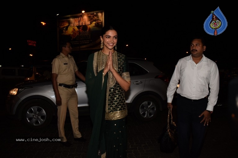 Deepika Padukone At Maharaja Bhog Hotel - 8 / 13 photos
