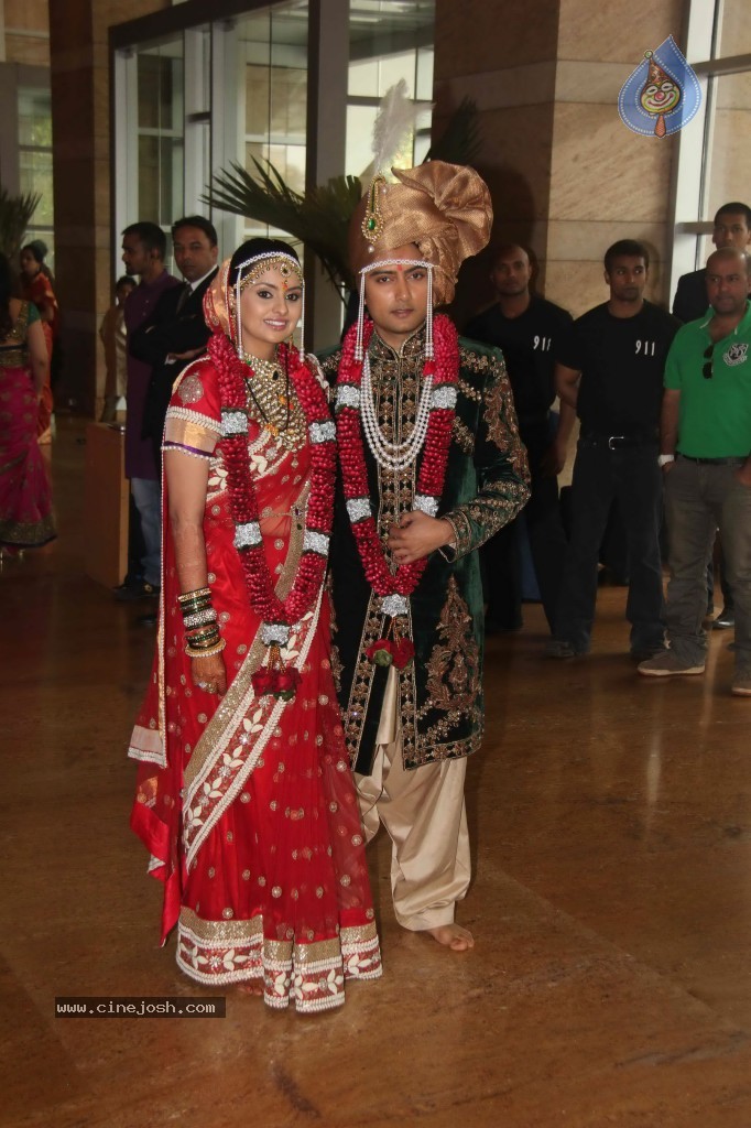 Deepshikha and Dheeraj Deshmukh Wedding Ceremony - 20 / 59 photos